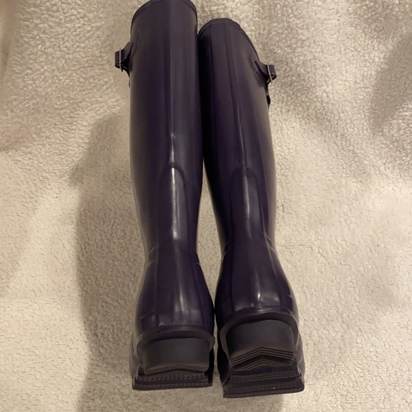 Women’s “Hunter” Rainboots..Purple…Sz 9..Tall - Picture 4 of 6